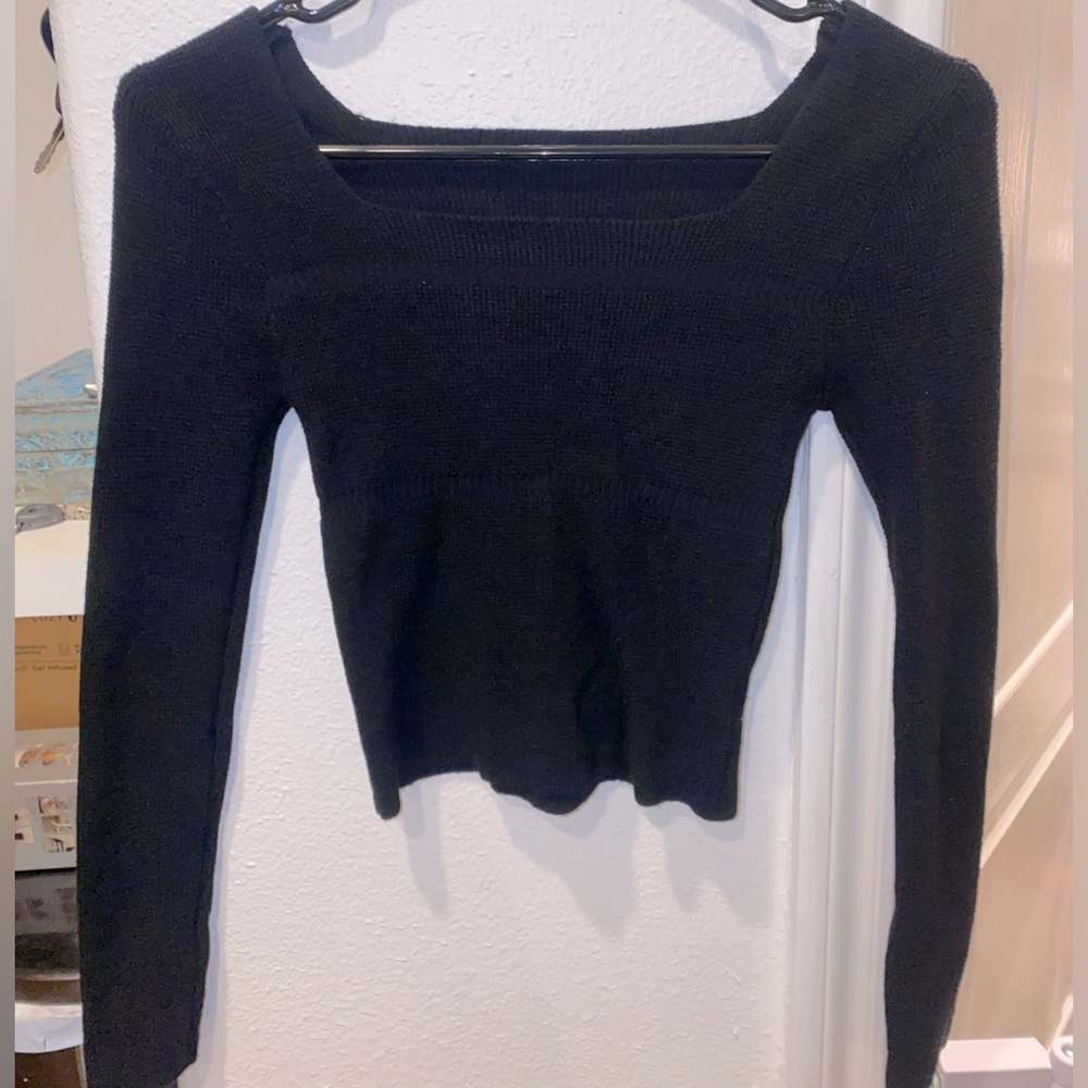 Black Long Sleeved Sweetheart Top